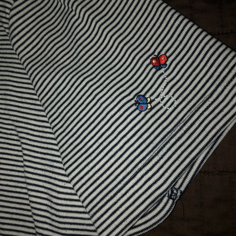 Pooh Button Top - Picture 2 of 13